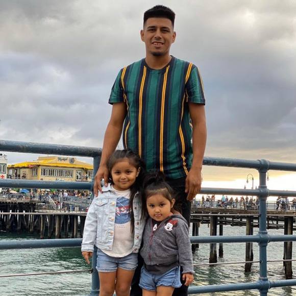 Meet your Posher, Lorenzo - Picture 1 of 1